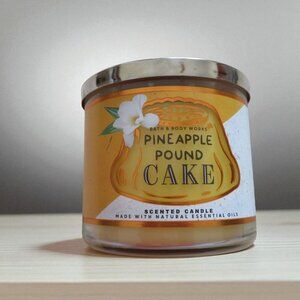 Bath & Body Works Three-Wick Candle - PINEAPPLE POUND CAKE - NWT